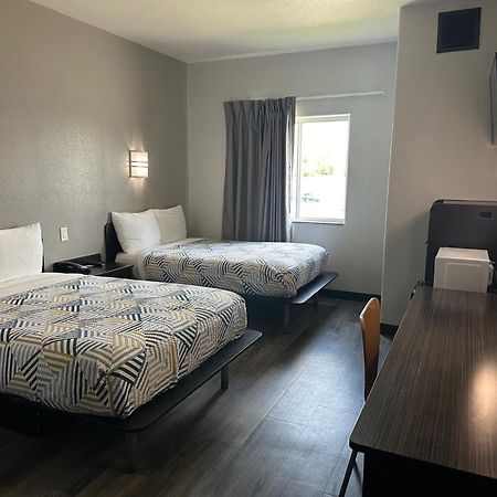 Motel 6-Mission, Tx Екстер'єр фото
