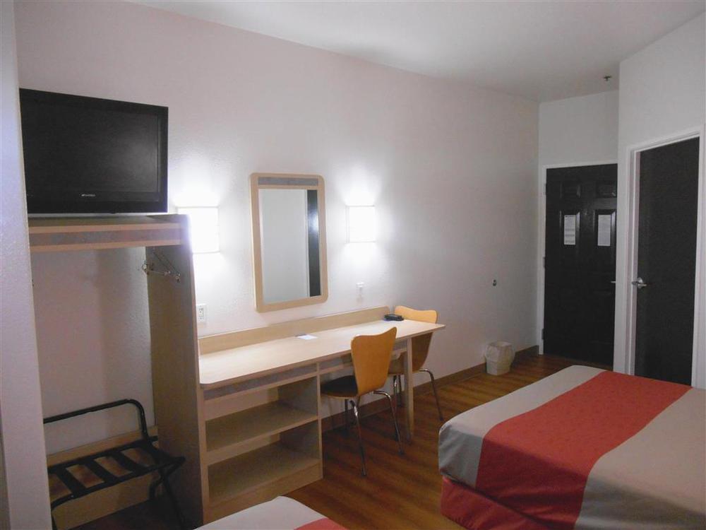 Motel 6-Mission, Tx Номер фото