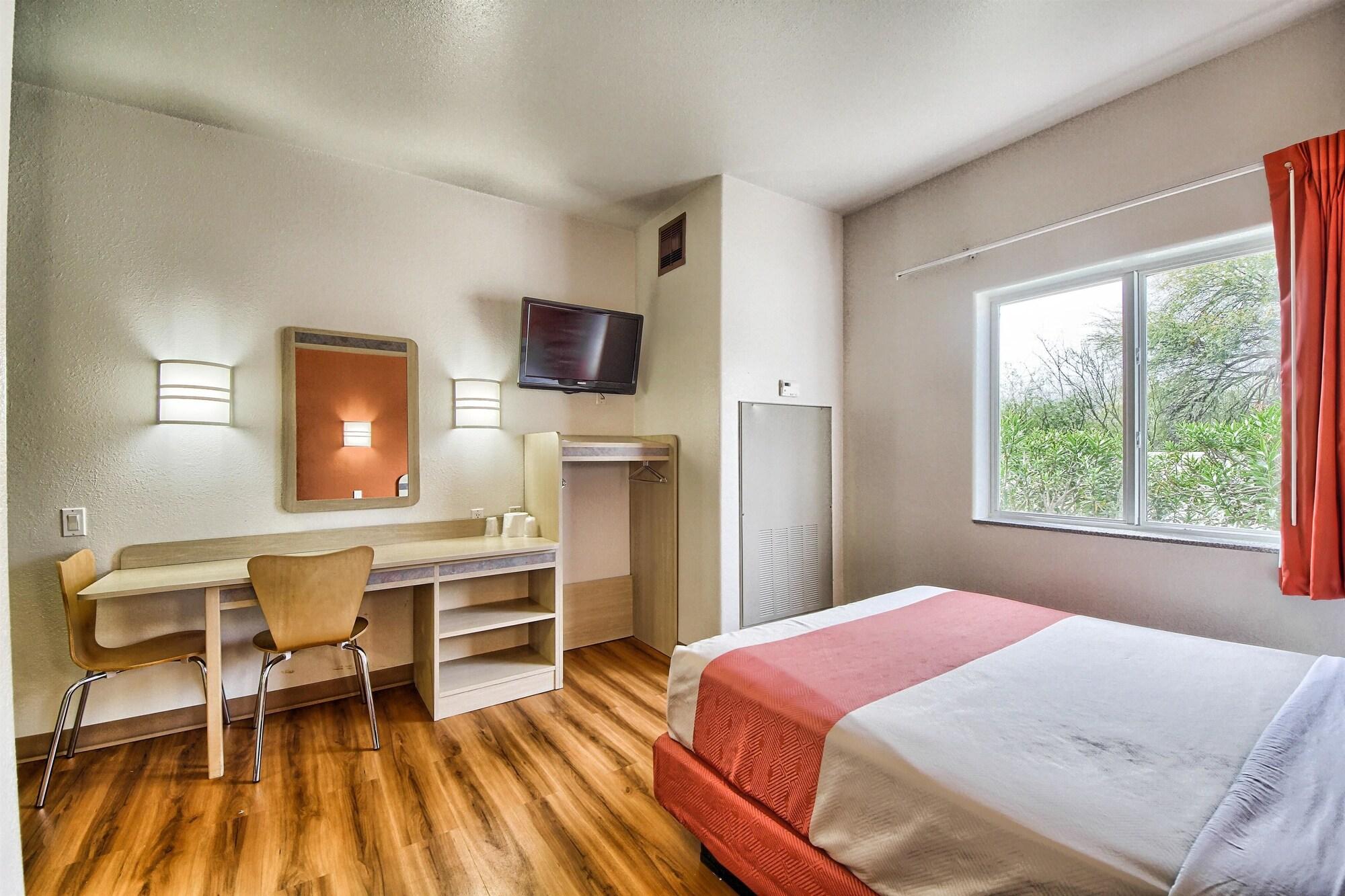 Motel 6-Mission, Tx Екстер'єр фото