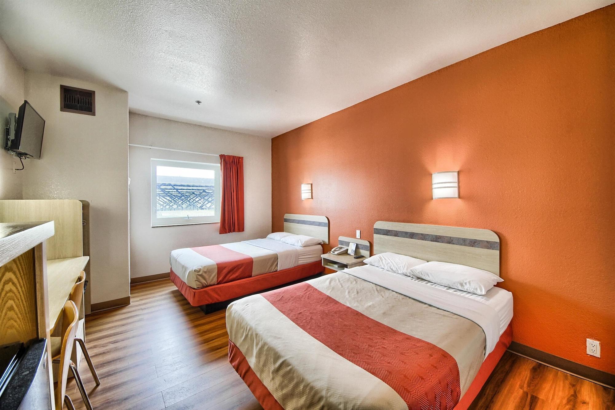 Motel 6-Mission, Tx Екстер'єр фото