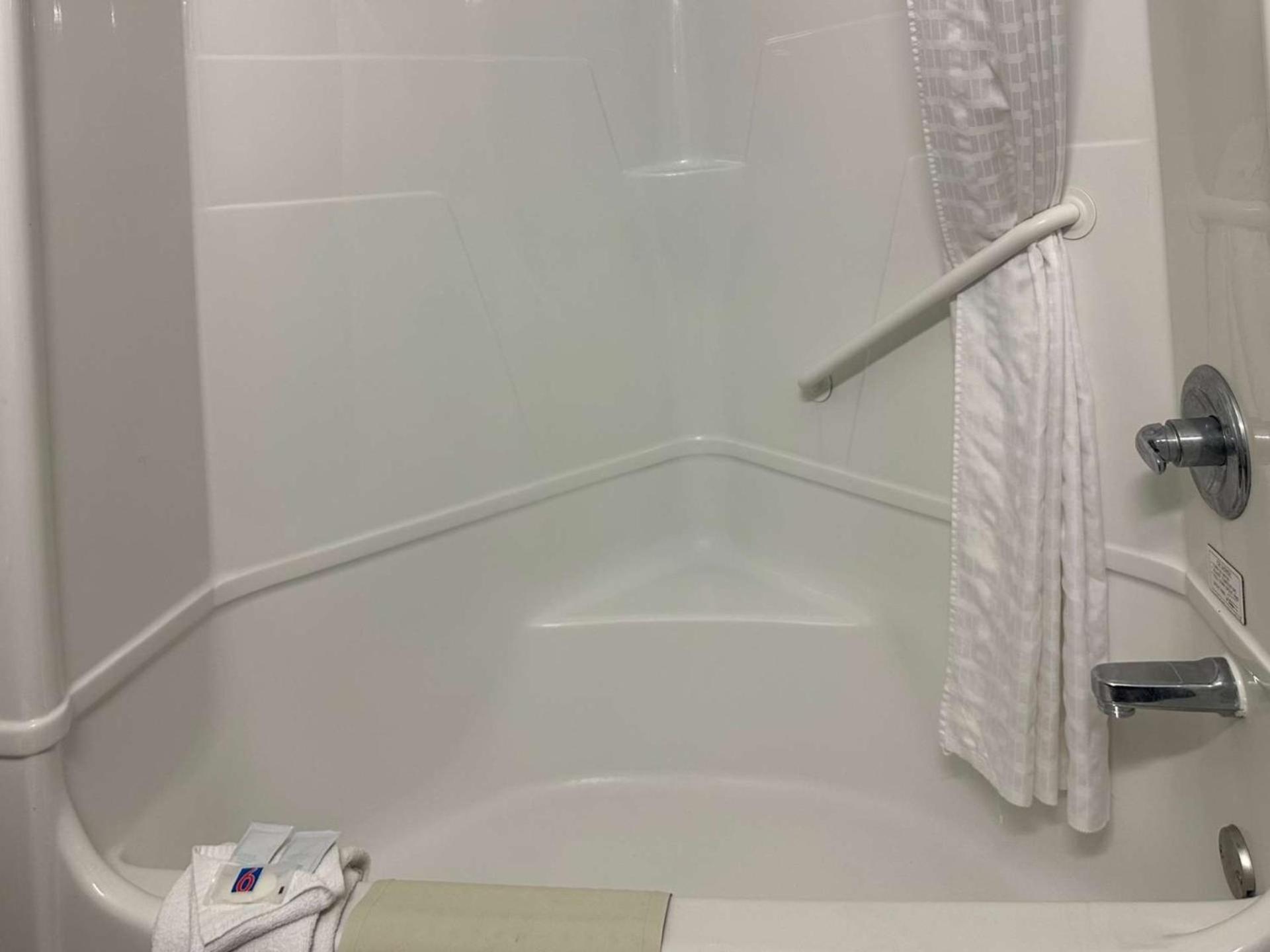 Motel 6-Mission, Tx Екстер'єр фото