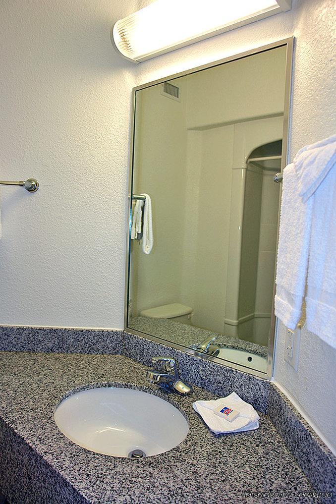 Motel 6-Mission, Tx Екстер'єр фото
