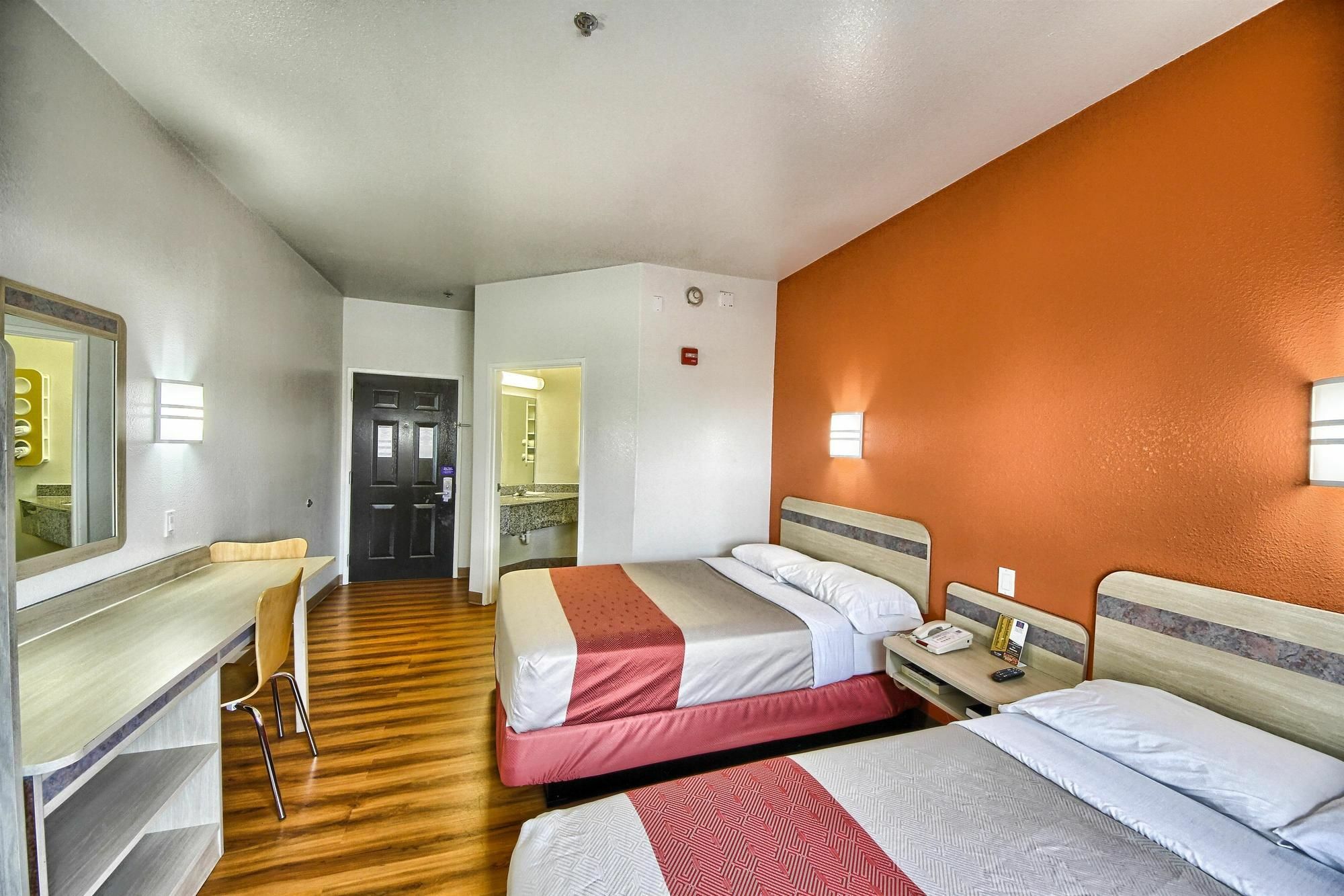 Motel 6-Mission, Tx Екстер'єр фото